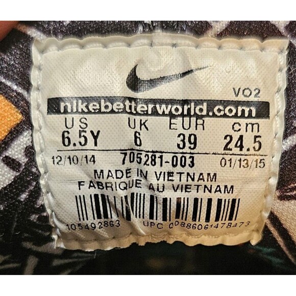 Nike Kids Sneakers Black and Pink - Picture 7 of 7